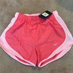 NWT Nike Women's 3'' Dry Tempo Heatherized Running Shorts Coral
